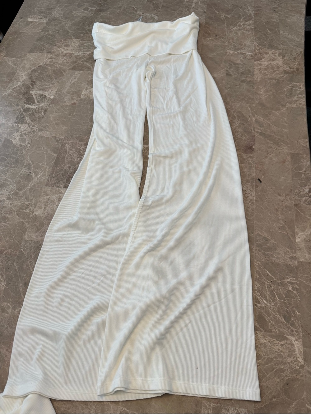 SKIMS SOFT LOUNGE
FOLD OVER PANT - Picture 4 of 8